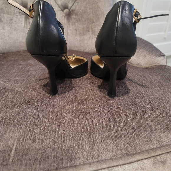 CHANEL Black and Gold Heels - Picture 3 of 4
